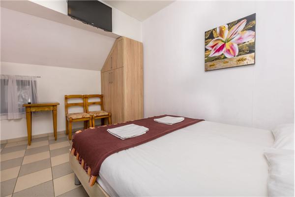 Apartment A4, for 4 persons