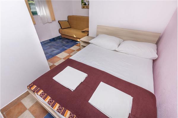 Apartment A4, for 4 persons