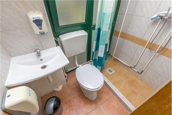 Room S1, for 2 persons