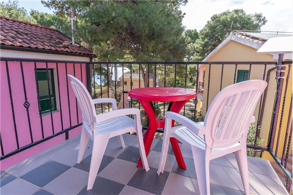 Room S1, for 2 persons