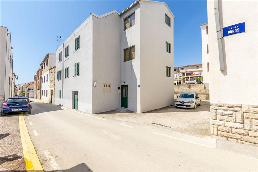Apartment Jelena