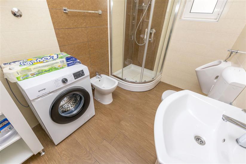 Apartment A1, for 8 persons