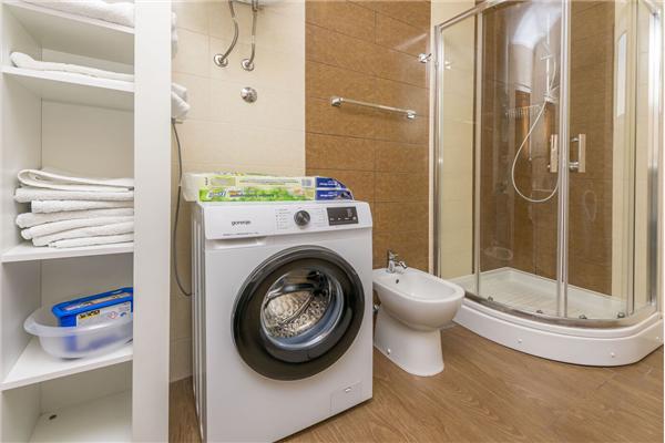 Apartment A1, for 8 persons