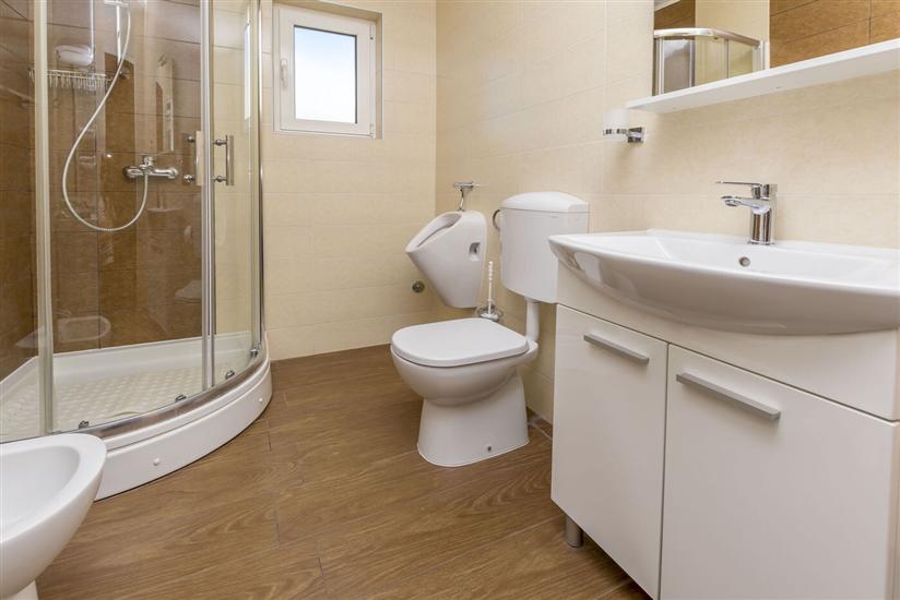 Apartment A1, for 8 persons