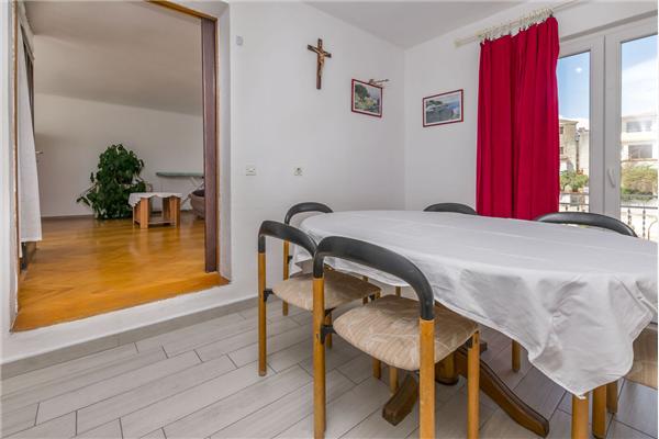 Apartment A1, for 8 persons