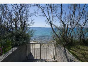 Apartments More Kozino, Size 60.00 m2, Airline distance to the sea 20 m, Airline distance to town centre 700 m