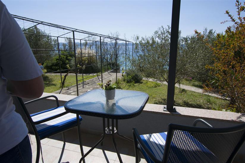 Apartment A1, for 5 persons