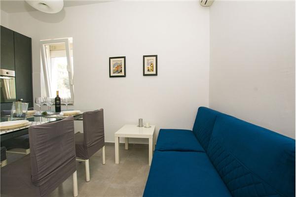 Apartment A1, for 5 persons