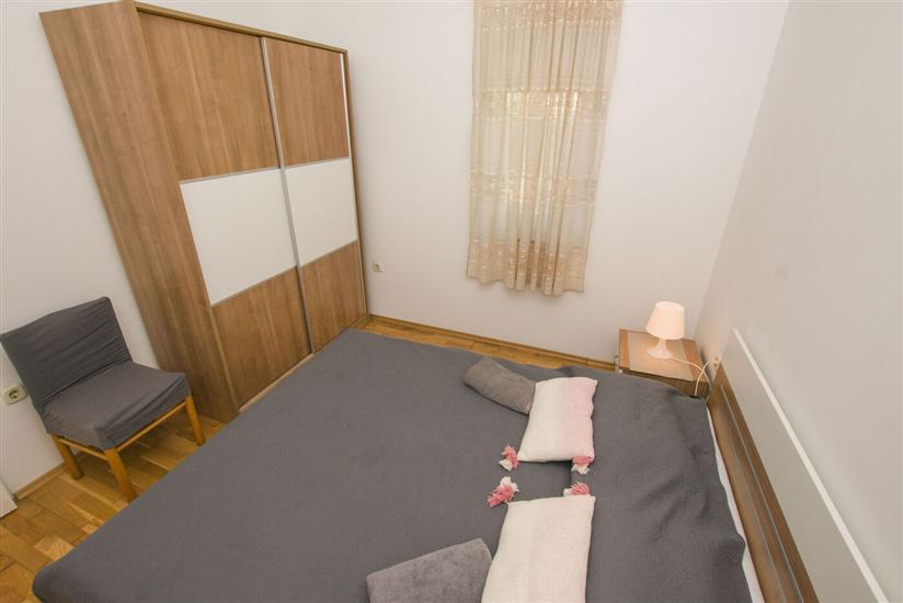 Apartment A2, for 3 persons
