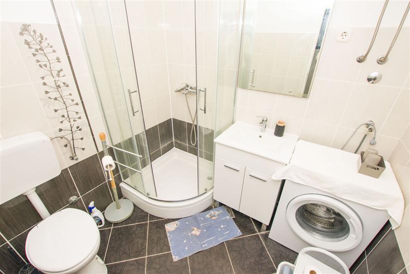 Apartment A2, for 3 persons