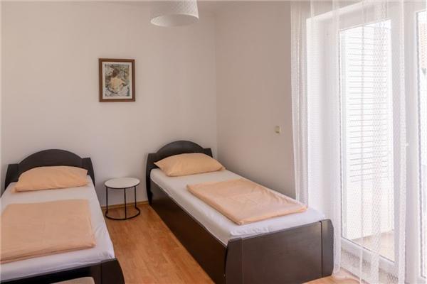 Apartment A1, for 6 persons