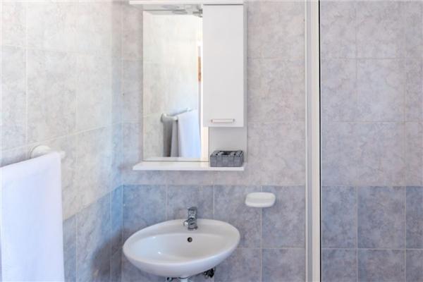 Apartment A2, for 5 persons