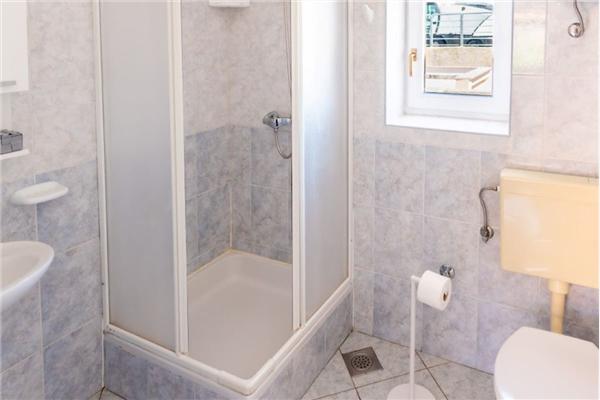 Apartment A2, for 5 persons