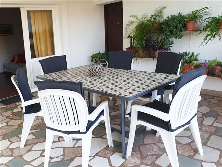 Apartment A1, for 6 persons