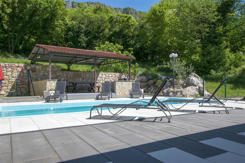 House Bribirska vila