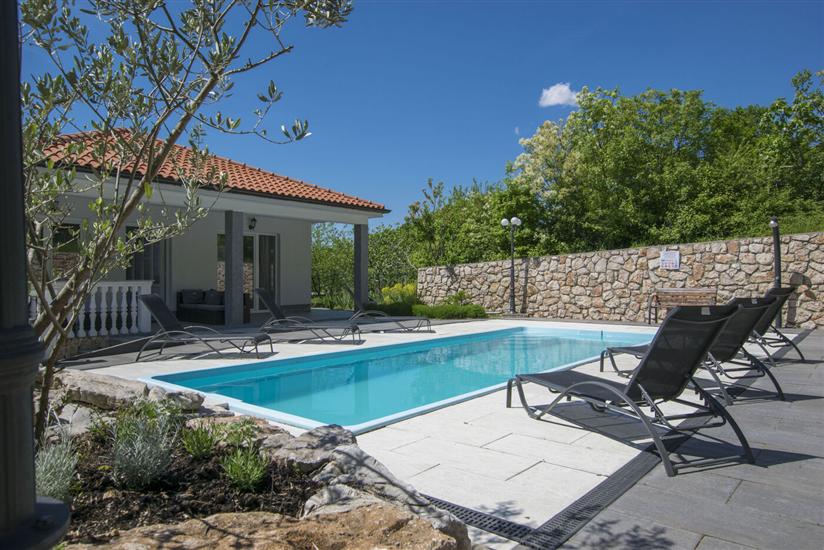 House Bribirska vila