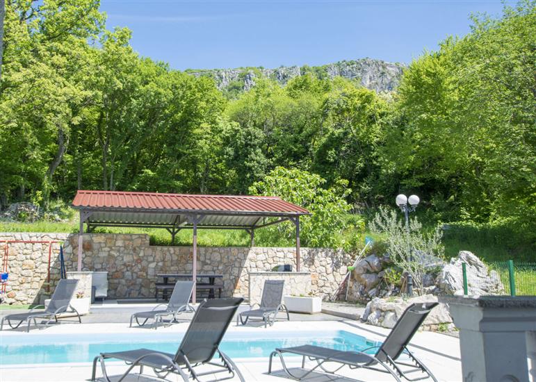 House Bribirska vila