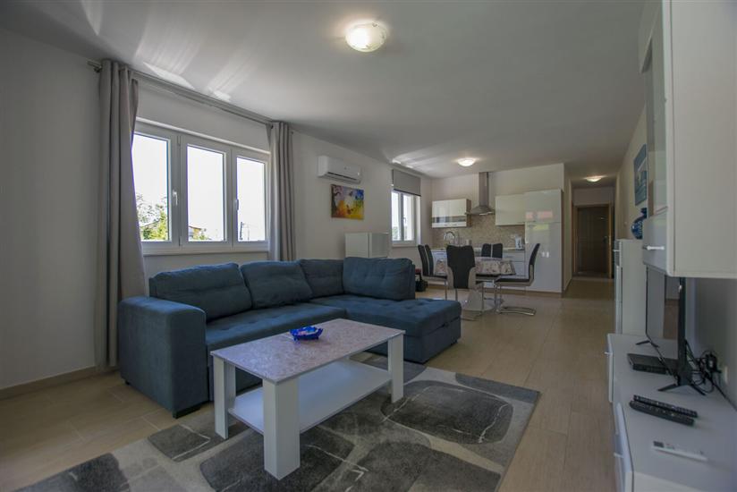 House K1, for 8 persons