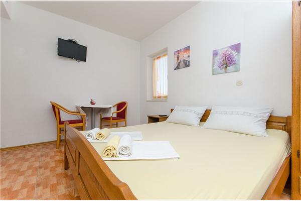 Apartment A1, for 2 persons