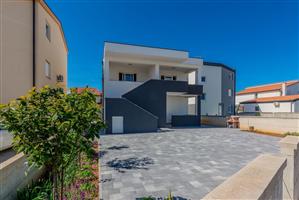 Apartment - Slatina - island Vir