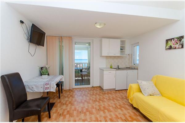 Apartment A6, for 4 persons