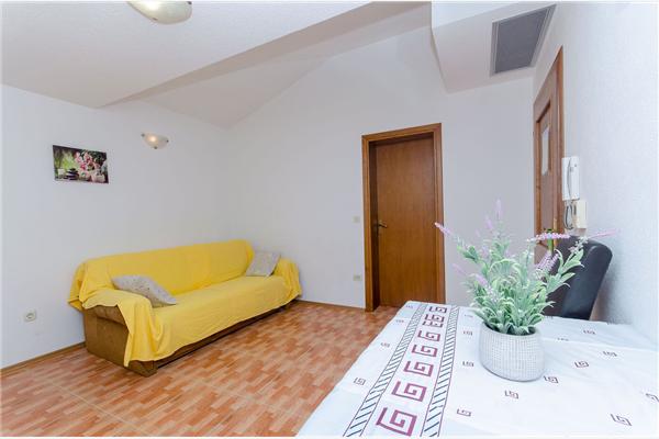 Apartment A6, for 4 persons