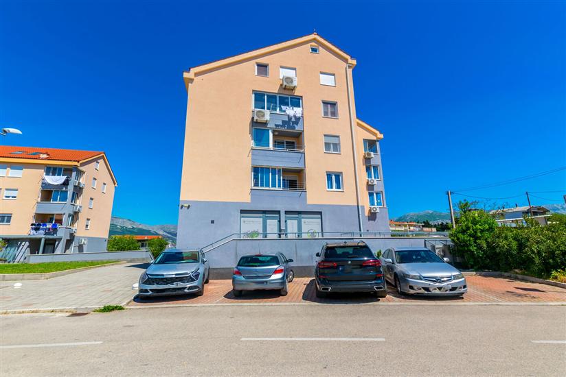 Apartment Tino