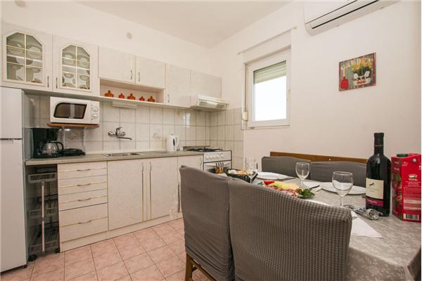 Apartment A1, for 4 persons
