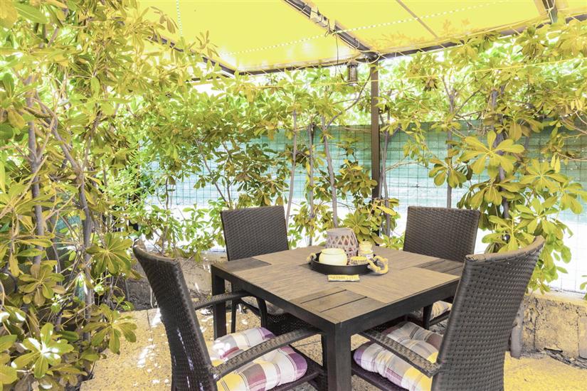 Apartment Center with jacuzzi