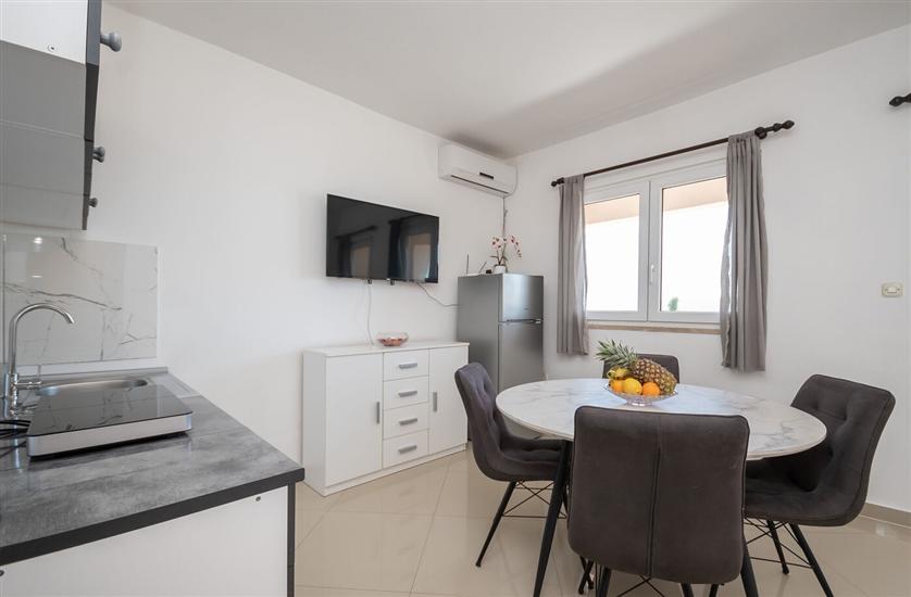 Apartment A4, for 4 persons