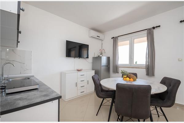 Apartment A4, for 4 persons