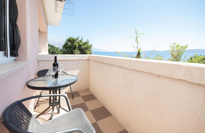 Apartment A4, for 4 persons