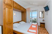 Room S7, for 2 persons