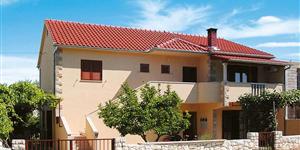 Apartment - Mirca - island Brac
