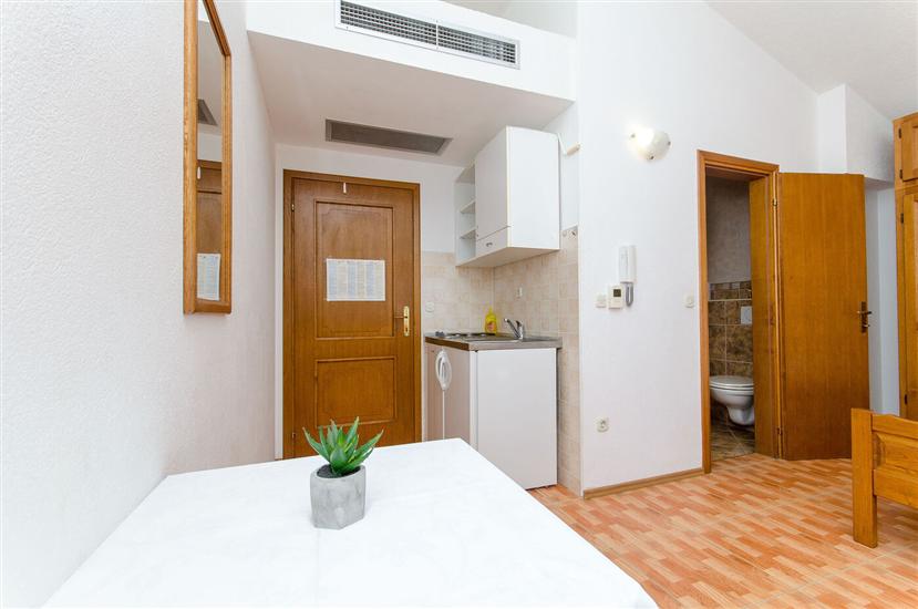 Apartment A8, for 2 persons