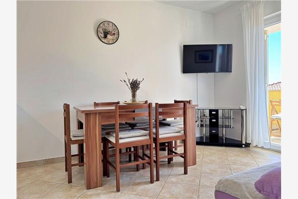 Apartment A4, for 6 persons