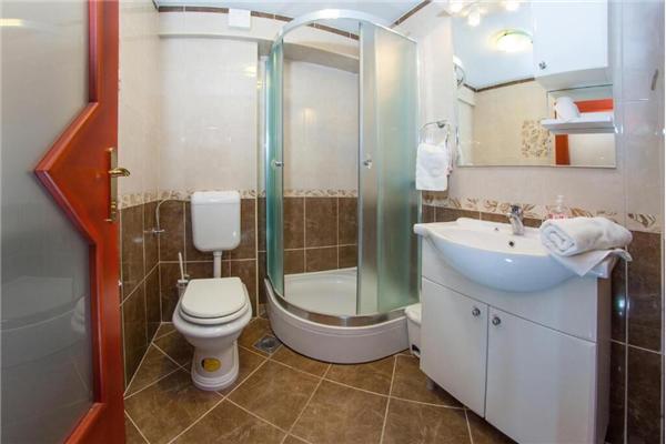 Apartment A1, for 8 persons