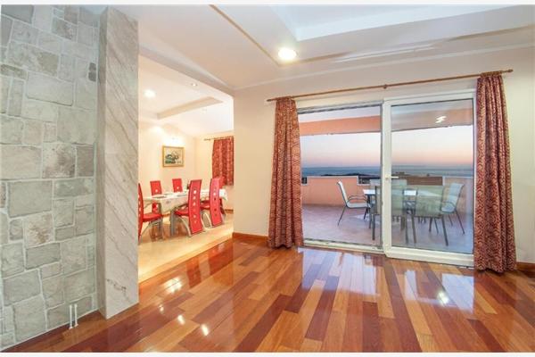 Apartment A1, for 8 persons