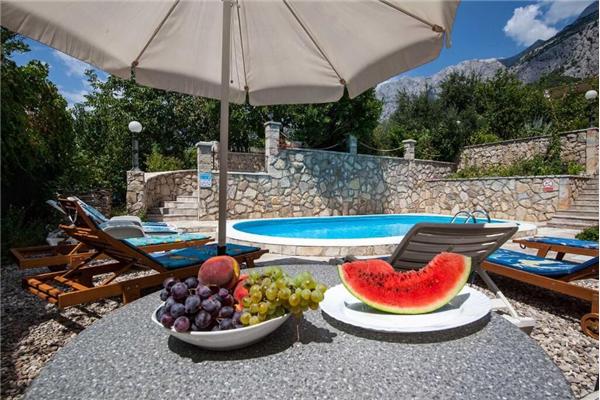 Apartment A1, for 8 persons