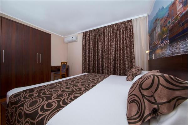 Apartment A1, for 8 persons