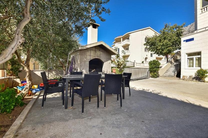 Apartments and Rooms Roso