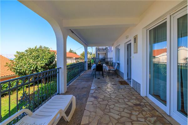 Apartment A1, for 5 persons