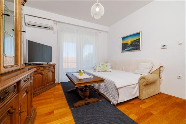 Apartment A1, for 5 persons