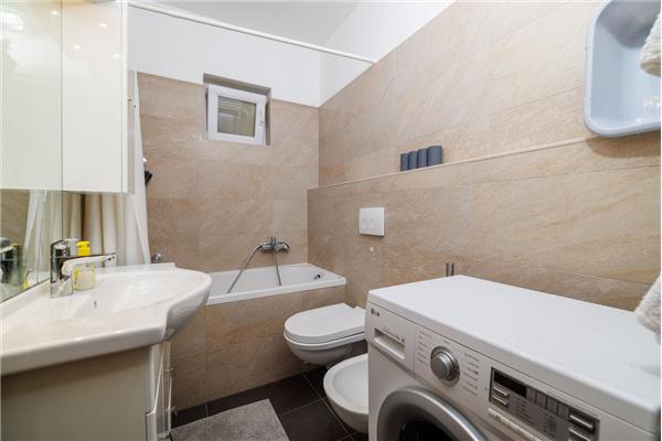 Apartment A2, for 6 persons