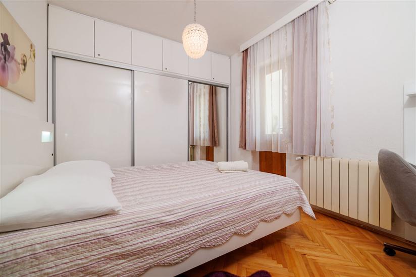 Apartment A2, for 6 persons