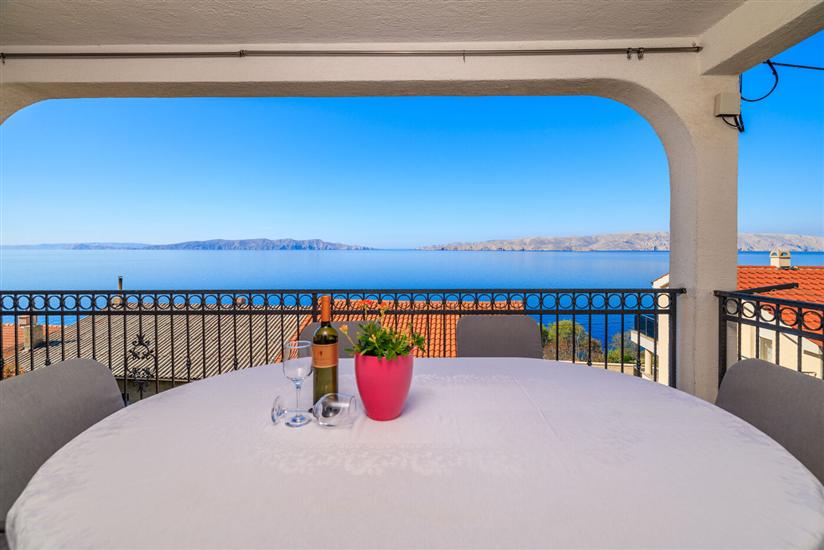 Apartment A2, for 6 persons