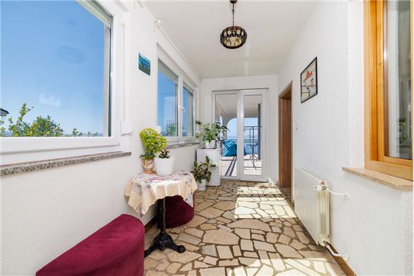 Apartment A2, for 6 persons