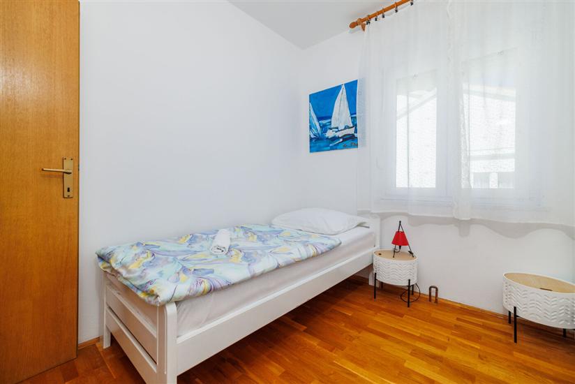 Apartment A4, for 3 persons