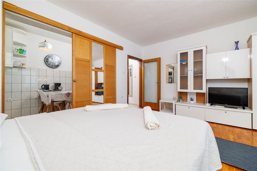 Apartment A4, for 3 persons