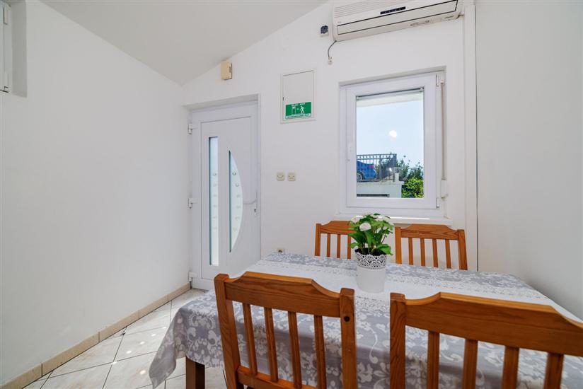 Apartment A5, for 3 persons